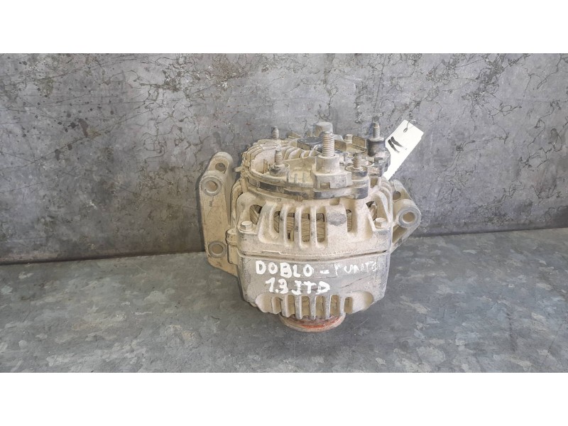 Recambio de alternador para fiat punto berlina (188) 1.3 16v multijet feel referencia OEM IAM 2542604  