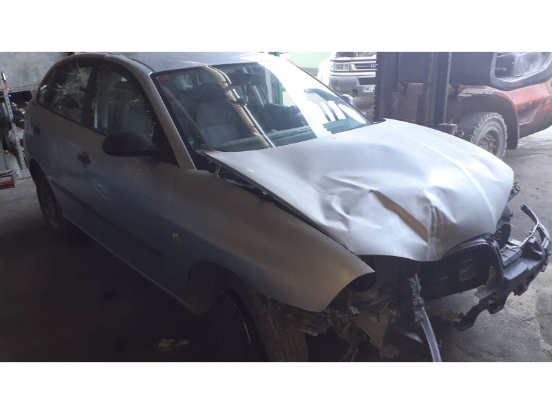 seat ibiza (6l1) del año 2008