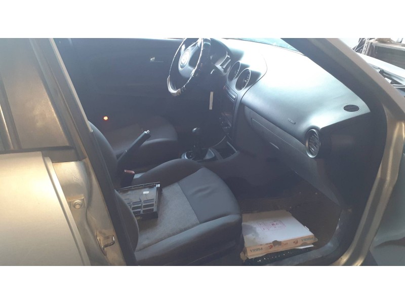 seat ibiza (6l1) del año 2008