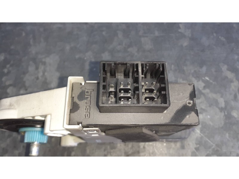 Recambio de motor elevalunas delantero derecho para seat ibiza (6l1) referencia OEM IAM 6L2959801  