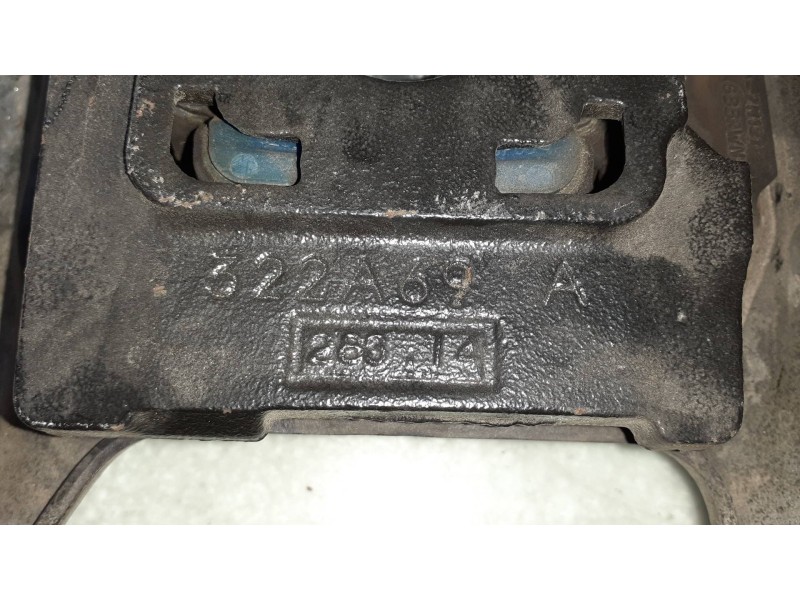 Recambio de soporte motor izquierdo para ford focus lim. business referencia OEM IAM V617M121 821901 322A69A