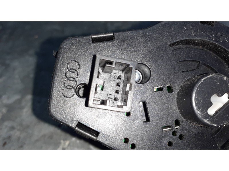 Recambio de mando luces para audi a4 ber. (b8) básico referencia OEM IAM 8K0941531C  