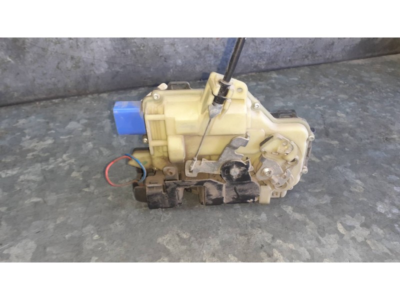 Recambio de cerradura puerta delantera derecha para seat ibiza (6l1) referencia OEM IAM 3B1837016CC  8 PINES