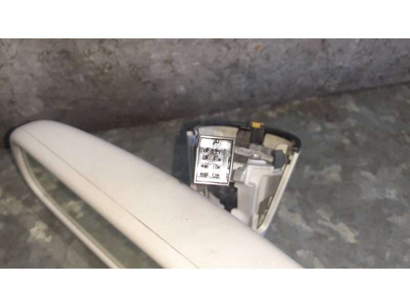 Recambio de retrovisor interior para audi a4 ber. (b8) básico referencia OEM IAM 8T0857511A 7 PINES ESPEJO