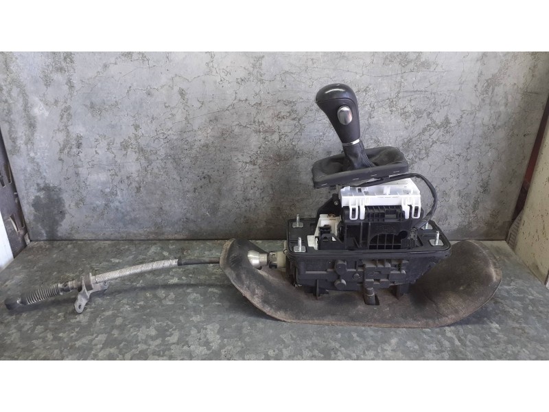 Recambio de palanca cambio para audi a4 ber. (b8) básico referencia OEM IAM 8K1713041F  