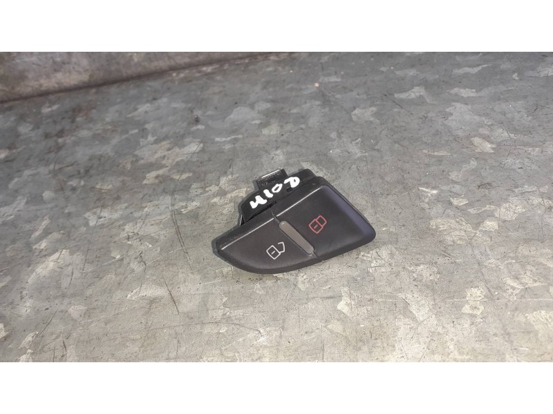Recambio de mando bloqueo puertas para audi a4 ber. (b8) básico referencia OEM IAM 8K1962107  4 PINES