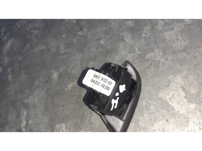 Recambio de mando bloqueo puertas para audi a4 ber. (b8) básico referencia OEM IAM 8K1962107  4 PINES