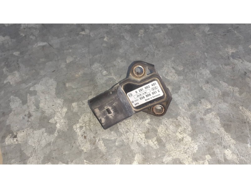 Recambio de sensor presion para audi a4 ber. (b8) básico referencia OEM IAM 038906051C  4 PINES