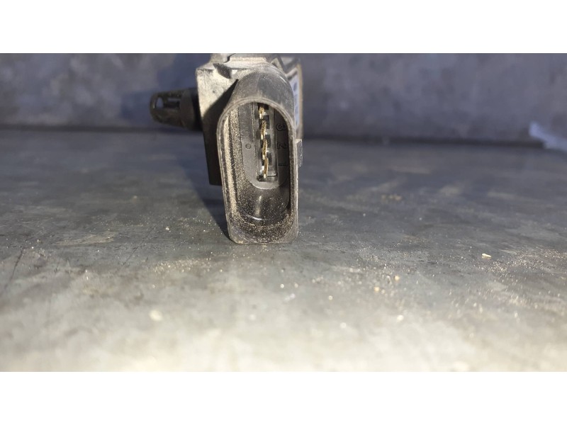 Recambio de sensor presion para audi a4 ber. (b8) básico referencia OEM IAM 038906051C  4 PINES