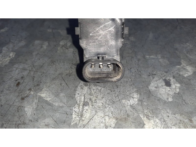 Recambio de sensor de aparcamiento para audi a4 ber. (b8) básico referencia OEM IAM 420919275 3 PINES TRASERO