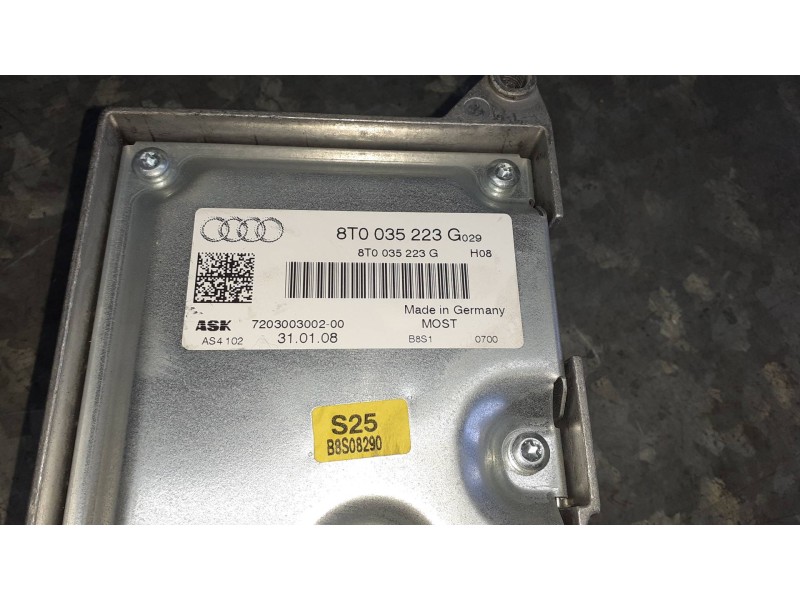 Recambio de amplificador de sonido para audi a4 ber. (b8) básico referencia OEM IAM 8T0035223G  
