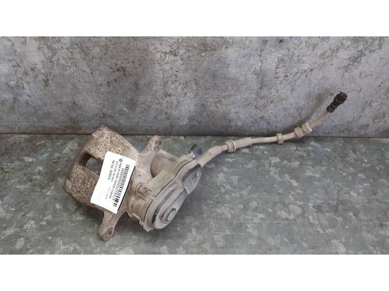 Recambio de pinza de freno trasera derecha para audi a4 ber. (b8) básico referencia OEM IAM 32335478  2 PINES