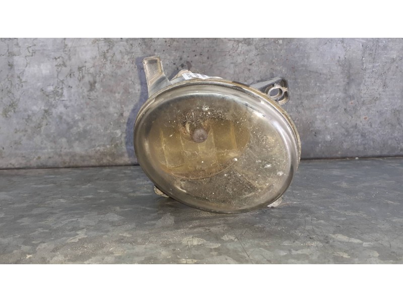 Recambio de faro antiniebla derecho para audi a4 ber. (b8) básico referencia OEM IAM 271650  2 PINES