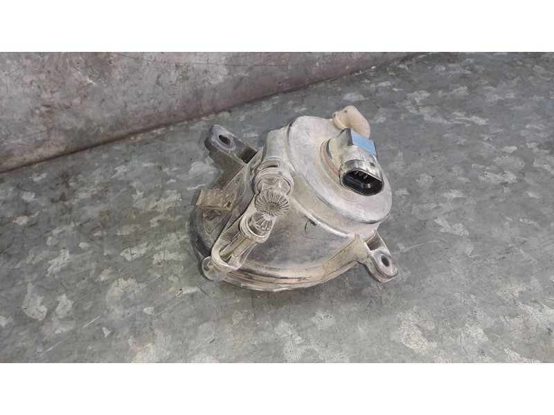 Recambio de faro antiniebla derecho para audi a4 ber. (b8) básico referencia OEM IAM 271650  2 PINES