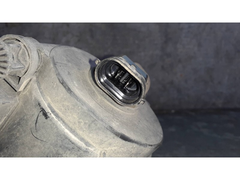 Recambio de faro antiniebla derecho para audi a4 ber. (b8) básico referencia OEM IAM 271650  2 PINES