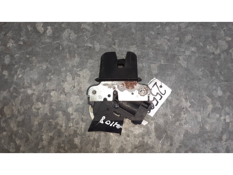 Recambio de cerradura maletero / porton para audi a4 ber. (b8) básico referencia OEM IAM 4F5827505D  