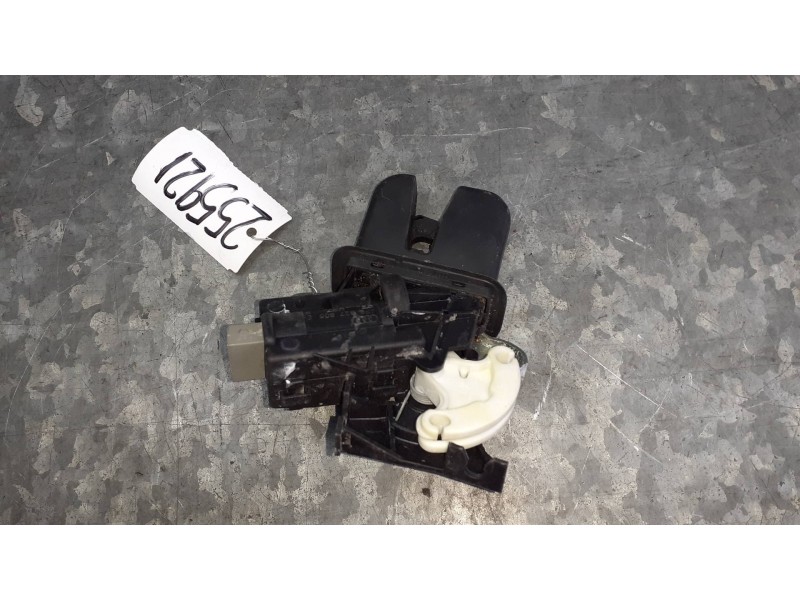 Recambio de cerradura maletero / porton para audi a4 ber. (b8) básico referencia OEM IAM 4F5827505D  