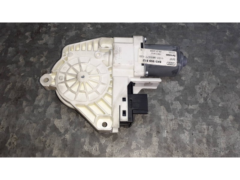 Recambio de motor elevalunas trasero derecho para audi a4 ber. (b8) básico referencia OEM IAM 8K0959812  