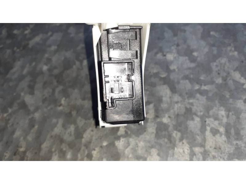 Recambio de motor elevalunas trasero derecho para audi a4 ber. (b8) básico referencia OEM IAM 8K0959812  