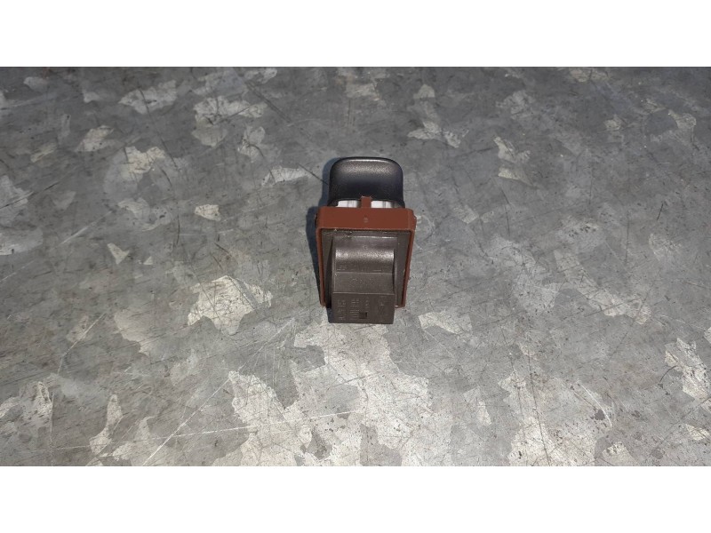 Recambio de interruptor para audi a4 ber. (b8) básico referencia OEM IAM 8K0959831 APERTURA MALETERO 4 PINES