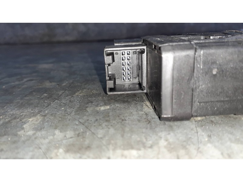 Recambio de freno de mano electrico para audi a4 ber. (b8) básico referencia OEM IAM 8K1927225B  12 PINES