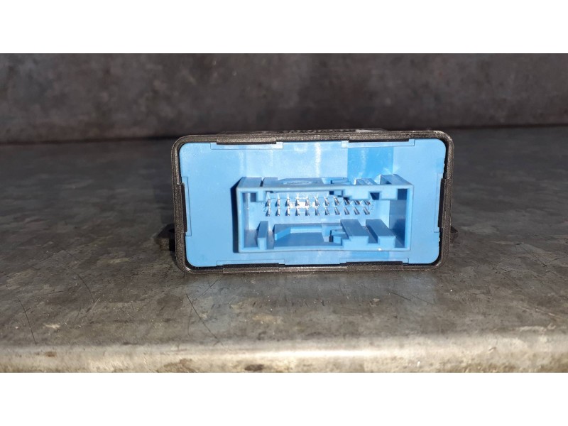 Recambio de modulo electronico para audi a4 ber. (b8) básico referencia OEM IAM 8T0907357A  