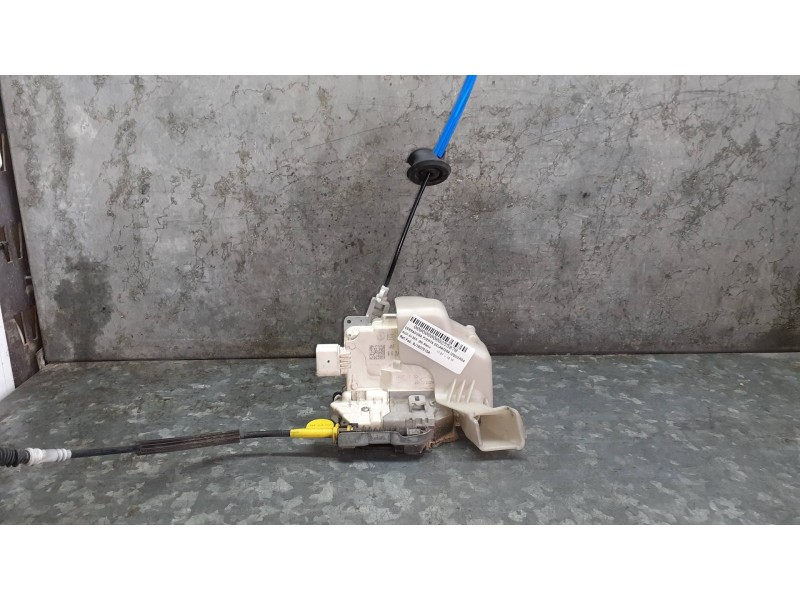 Recambio de cerradura puerta delantera izquierda para audi a4 ber. (b8) básico referencia OEM IAM 8J1837015A  9 PINES