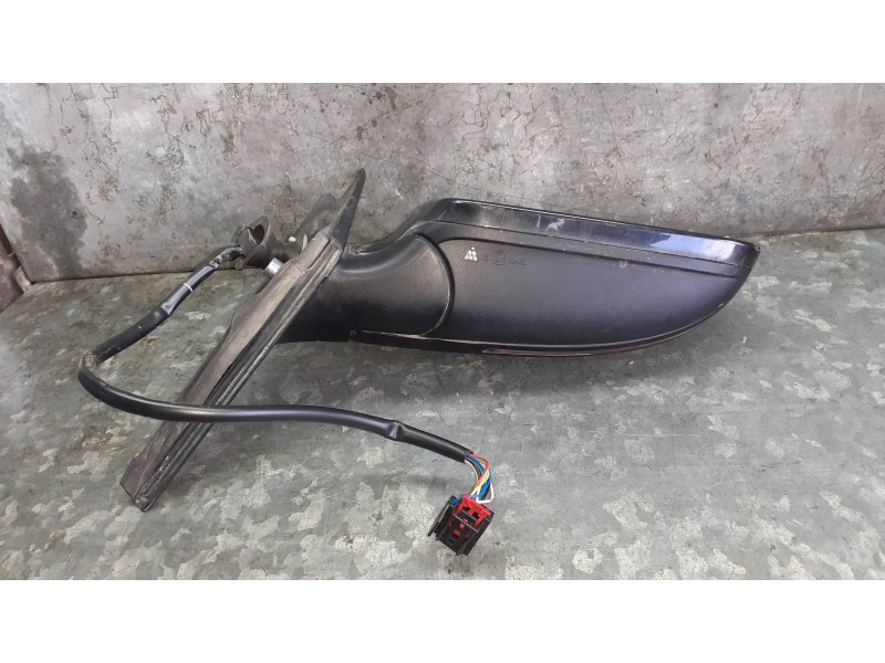 Recambio de retrovisor derecho para audi a4 ber. (b8) básico referencia OEM IAM 18134  ELECTRICO