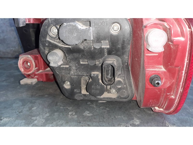 Recambio de piloto trasero izquierdo para audi a4 ber. (b8) básico referencia OEM IAM 8K5945095D  