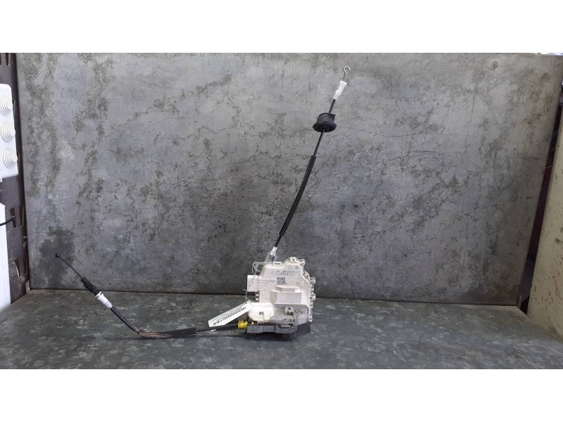 Recambio de cerradura puerta trasera izquierda para audi a4 berlina (8w2) referencia OEM IAM   5 PINES