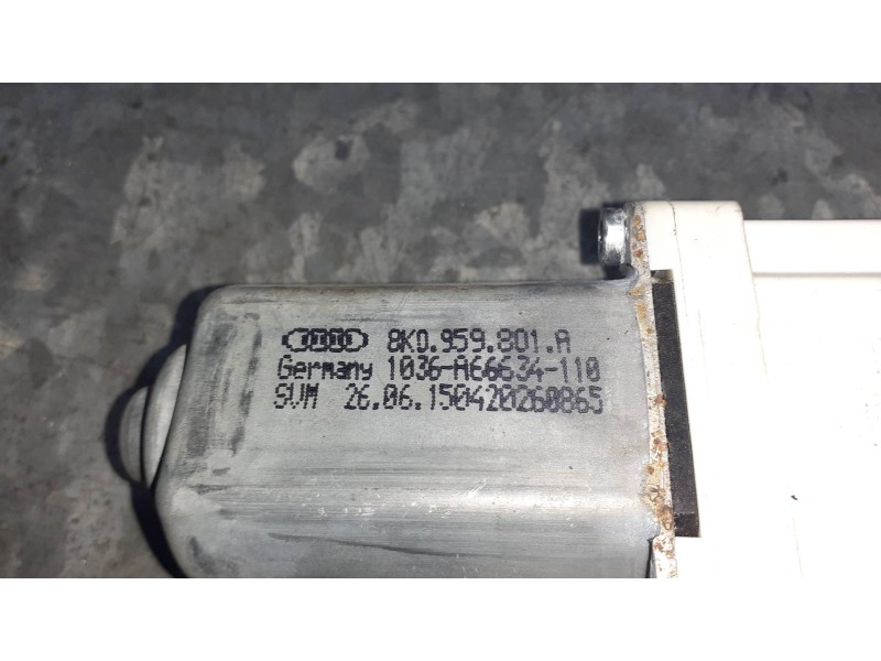 Recambio de motor elevalunas delantero izquierdo para audi a4 berlina (8w2) referencia OEM IAM 8K0959801A  