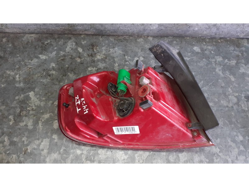 Recambio de piloto trasero derecho para audi a4 berlina (8w2) referencia OEM IAM 8K5945096AC  