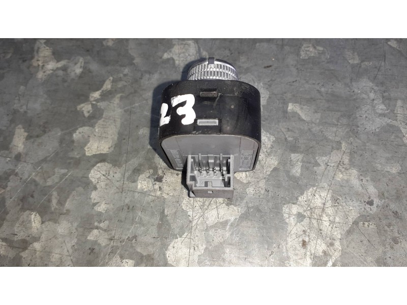 Recambio de mando retrovisor para audi a4 berlina (8w2) referencia OEM IAM 8K0959565F  4 PINES