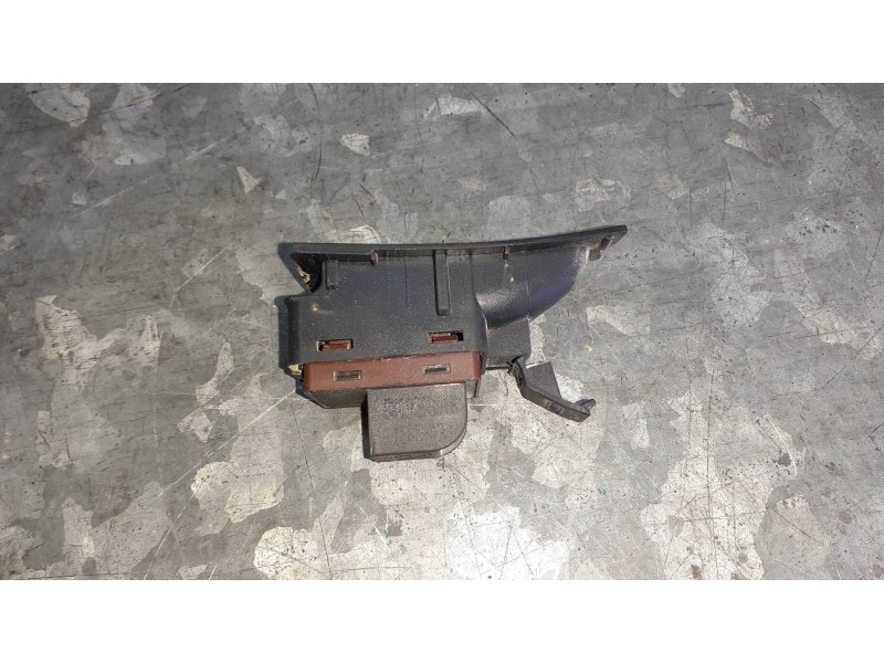 Recambio de interruptor para audi a4 berlina (8w2) referencia OEM IAM 8K0959831B  MALETERO