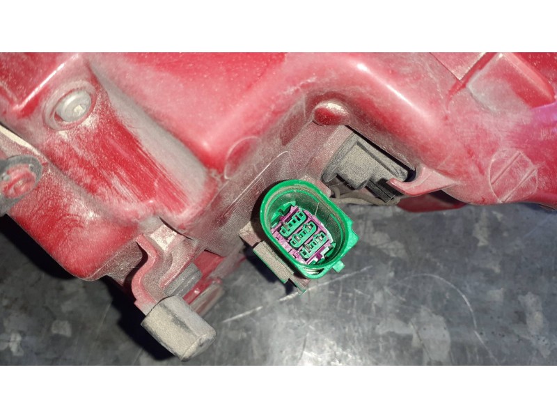 Recambio de piloto trasero izquierdo para audi a4 berlina (8w2) referencia OEM IAM 8K5945095AC  