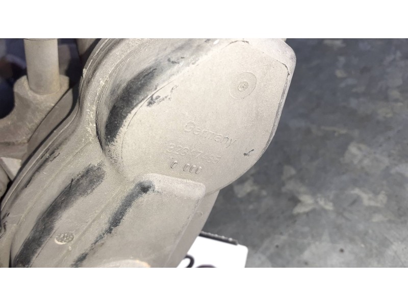 Recambio de pinza de freno trasera izquierda para audi a4 berlina (8w2) referencia OEM IAM 32347485  2 PINES