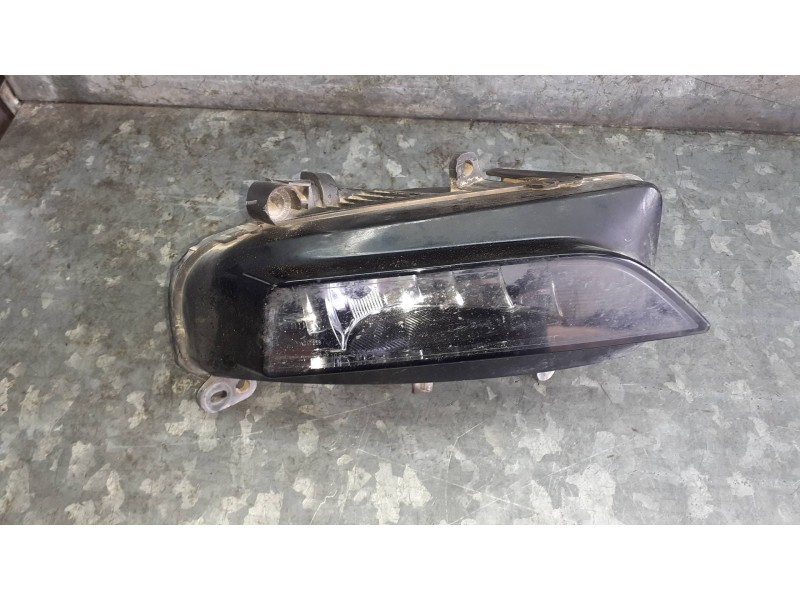 Recambio de faro antiniebla derecho para audi a4 berlina (8w2) referencia OEM IAM 8K0941700C  