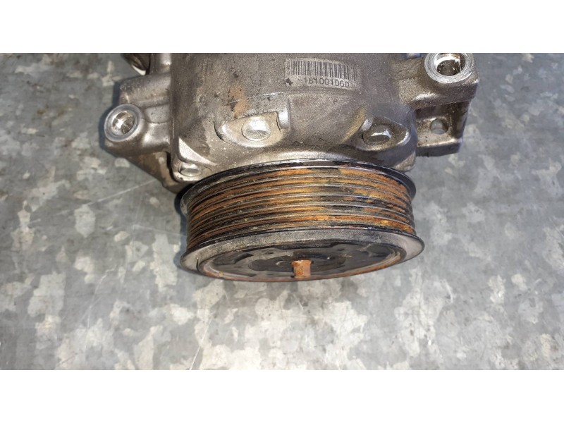 Recambio de compresor aire acondicionado para audi a4 ber. (b8) básico referencia OEM IAM 8FK351110921  