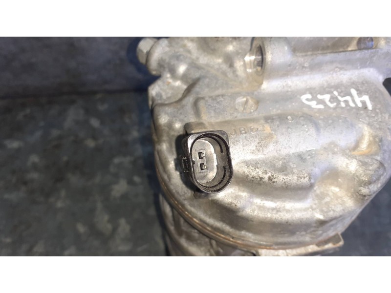 Recambio de compresor aire acondicionado para audi a4 berlina (8w2) referencia OEM IAM 8T0260805S  