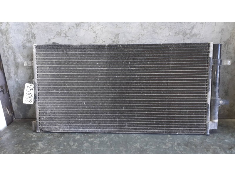 Recambio de condensador / radiador aire acondicionado para audi a4 ber. (b8) básico referencia OEM IAM 8K0260401D  