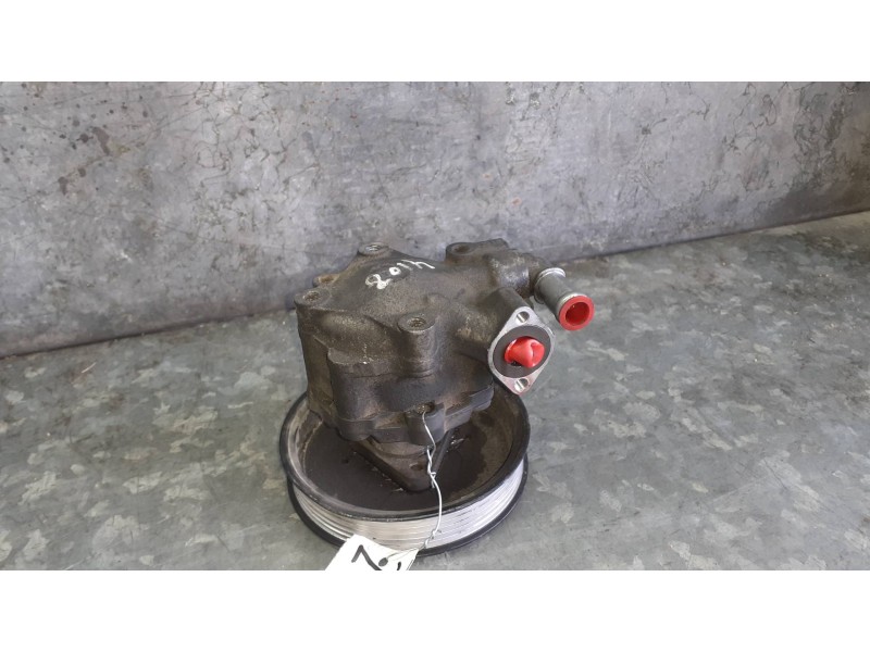 Recambio de bomba direccion para audi a4 ber. (b8) básico referencia OEM IAM 8K0145156N  