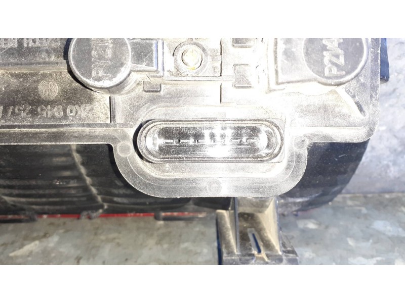 Recambio de piloto trasero izquierdo para volkswagen caddy ka/kb (2k) referencia OEM IAM 2K0945257A  