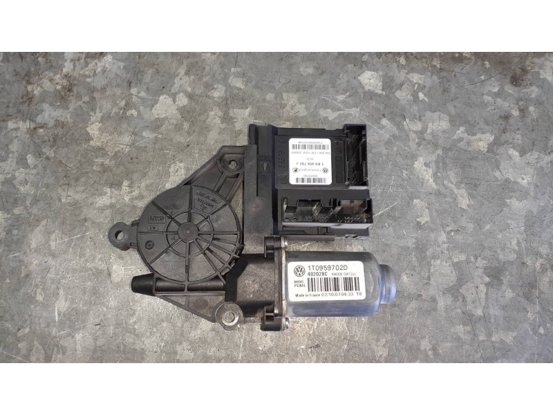 Recambio de motor elevalunas delantero derecho para volkswagen caddy ka/kb (2k) referencia OEM IAM 1K0959792J  1T0959702D
