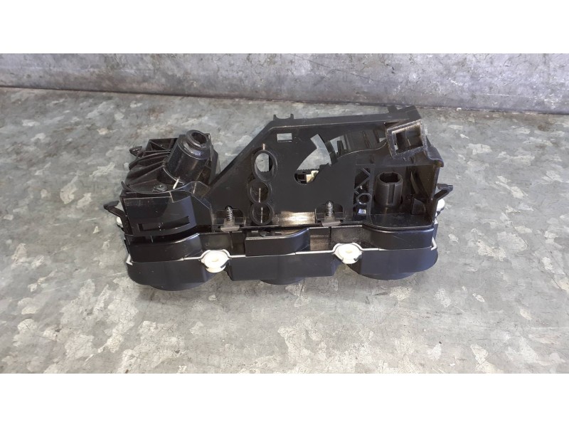Recambio de mando calefaccion / aire acondicionado para volkswagen caddy ka/kb (2k) referencia OEM IAM   