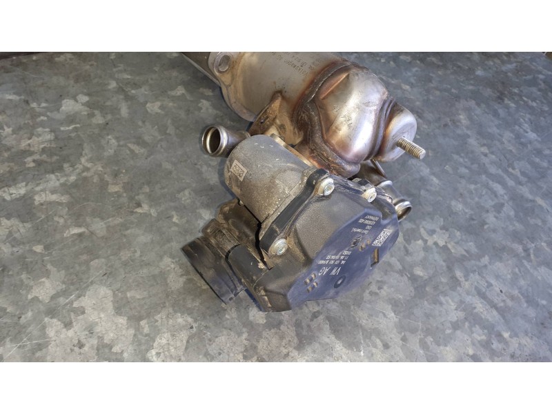 Recambio de enfriador egr para audi a4 berlina (8w2) referencia OEM IAM 04L131512A  04L131501B