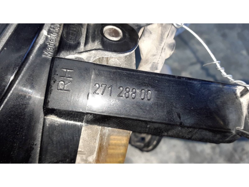 Recambio de faro antiniebla derecho para volkswagen caddy ka/kb (2k) referencia OEM IAM 27128800  