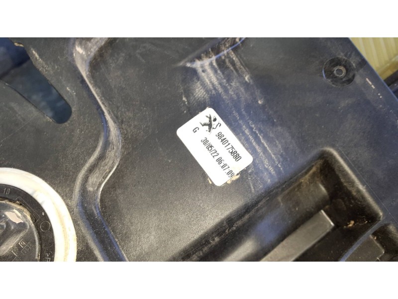 Recambio de elevalunas delantero izquierdo para peugeot rifter referencia OEM IAM 9840175880 ELECTRICO SIN MOTOR