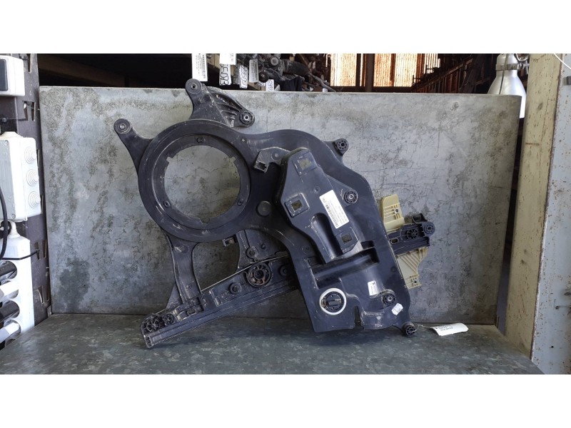 Recambio de elevalunas delantero derecho para peugeot rifter referencia OEM IAM 9840175780 ELECTRICO SIN MOTOR