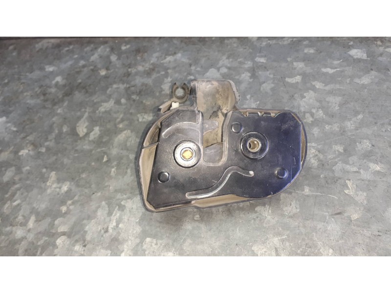 Recambio de cerradura puerta trasera derecha para volkswagen caddy ka/kb (2k) referencia OEM IAM 2K0843604  