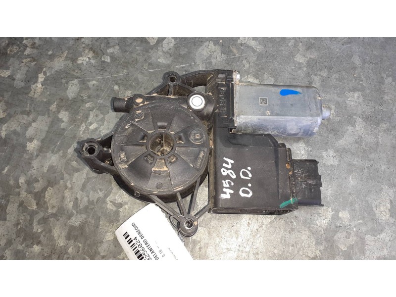 Recambio de motor elevalunas delantero derecho para peugeot rifter referencia OEM IAM 9837832880 0130824426 6 PINES